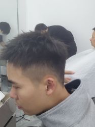 -藤野造型烫染·漂发