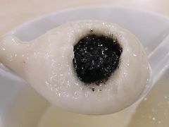 黑芝麻汤团-老西白点心店
