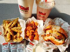 草莓奶昔-The Habit Burger Grill 哈比特汉堡(复兴soho店)