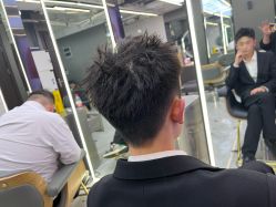 -藤野造型烫发染发