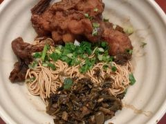 -佬钱湾仔(衣裳街店)