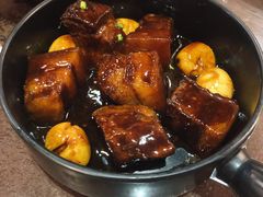 红烧肉-刘胖子家常菜·蹄花焖藕(中南店)
