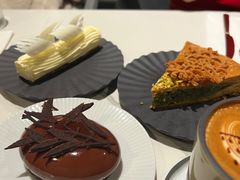 -潮一不贰·法式甜品·生日蛋糕·西式简餐(外滩店)