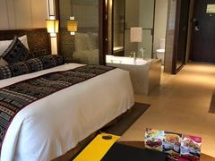 -西双版纳融创皇冠假日度假酒店