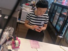 -巴黎贝甜(宜山路店)