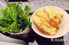 Fried Tofu Skin Rolls