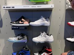 -NIKE品牌体验店(金源新燕莎店)