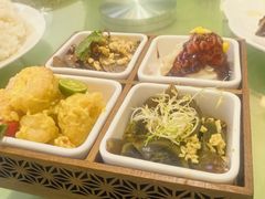 -桃子餐厅·天津菜(王顶堤总店)
