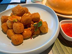 -大树餐厅(红旗街万达店)