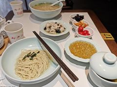 -裕兴记•蟹黄面馆(人民广场店)