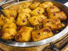 -河畔春天时尚餐厅