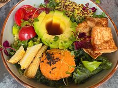 藜麦牛油果豆腐色拉-O'mills Sourdough Bakery&Bistro(永嘉路店)