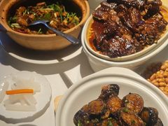 -八府香鸭·啫啫煲(华山路店)