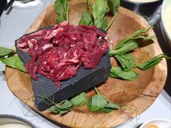 -红鼎豆捞·非遗鲍皇汤火锅(宝丰路店)