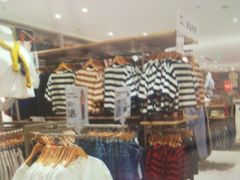 -优衣库(南京建邺万达广场店)