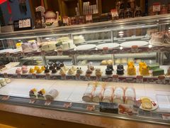 面包甜点陈列柜-西村叔叔的店·面包·甜品·蛋糕(崂山丽达店)