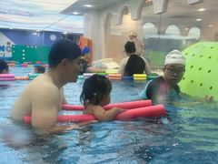 -龙格亲子游泳·水育早教运动中心(龙湾天街店)