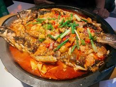 -鸣记脆皮烤鱼·海鲜烤鱼(三八广场店)