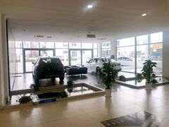 -宁波宝信宝马4S店(江北日湖店)