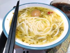 酸汤米线-老娘舅(文晖路店)