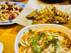 -蜗牛小馆醉乡民谣云南菜(惠新西里店)