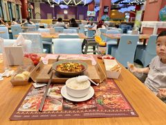 -美食小镇·观赏珍稀鸟类·长隆熊猫酒店