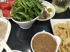 茼蒿-红菇坊鲜汤火锅(橡树湾店)