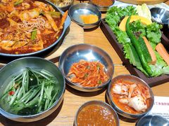 -姜虎东白丁韩国烤肉(吉利大厦店)