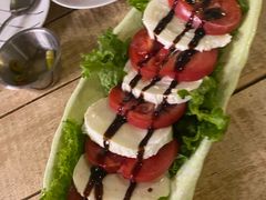 马苏里拉奶酪番茄沙拉-Cafe Alice咖啡爱丽丝(奥城店)