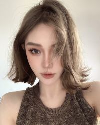 -Hello Lady发型设计