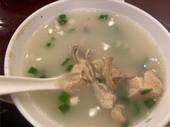 本帮肚肺汤-三两春(浦三路店)
