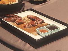 -香山湖家家宴(中山陵店)