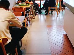 大堂-老乡鸡(上派人民东路店)