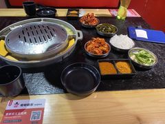 -哈哈碳都·牛肋条无限自助烤肉(宝龙店)