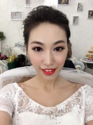 -红馆妆造(中央大街店)