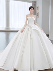 -不晚国际婚纱礼服