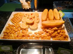 -希尔顿欢朋酒店自助餐