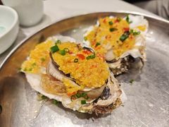 蒜蓉蒸生蚝-必点海鲜·海肠捞饭大王(滨江道店)