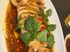 -大头虾越式风味餐厅(光明广场店)