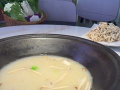 -陈大锅·岳阳鱼馆·地道岳阳菜(美食街店)