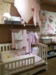 店内环境-英氏YeeHoO(港汇恒隆广场店)