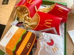 -麦当劳(展览路店)