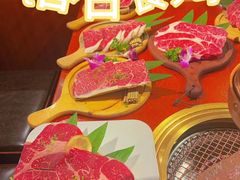 -喜牛烧肉酒场·黑金店(威高广场店)