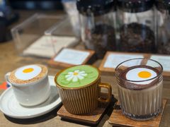 抹茶牛奶-Metal hands·铁手咖啡