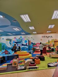 -莫莉幻想儿童乐园(武汉经开永旺店)