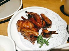 脆皮乳鸽-宴小馆·小海鲜青岛菜(五四广场店)