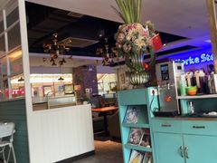 -豪客嘉族·麦尼顿西餐厅(乐福天下店)