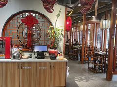 -乡土黄·鲜牛肉火锅·小龙虾(兴业街店)