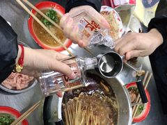 -咏勝锑锅麻辣烫(净居寺路总店)