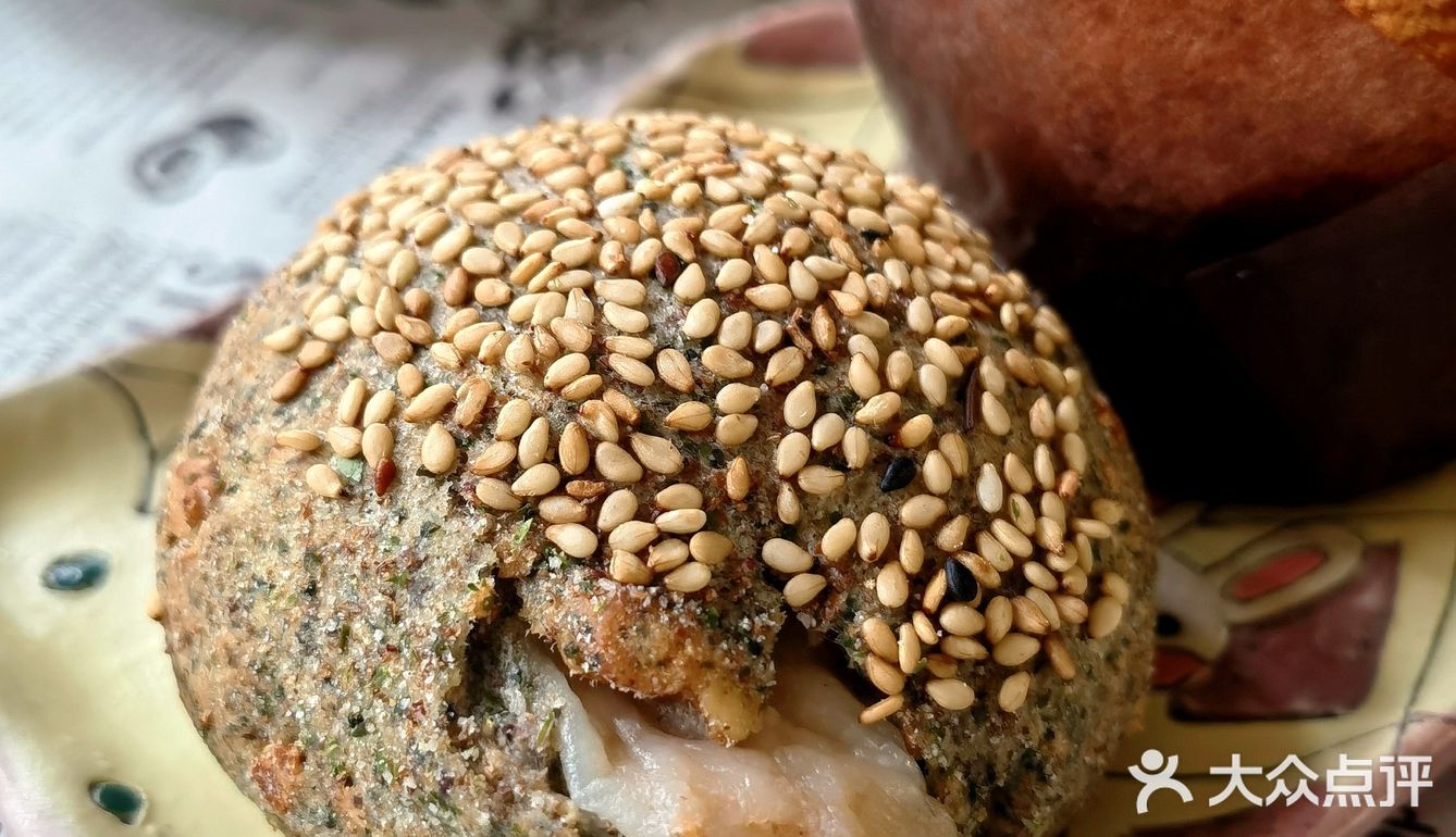 面包or蛋糕傻傻分不清楚？！好吃就是王道[强]